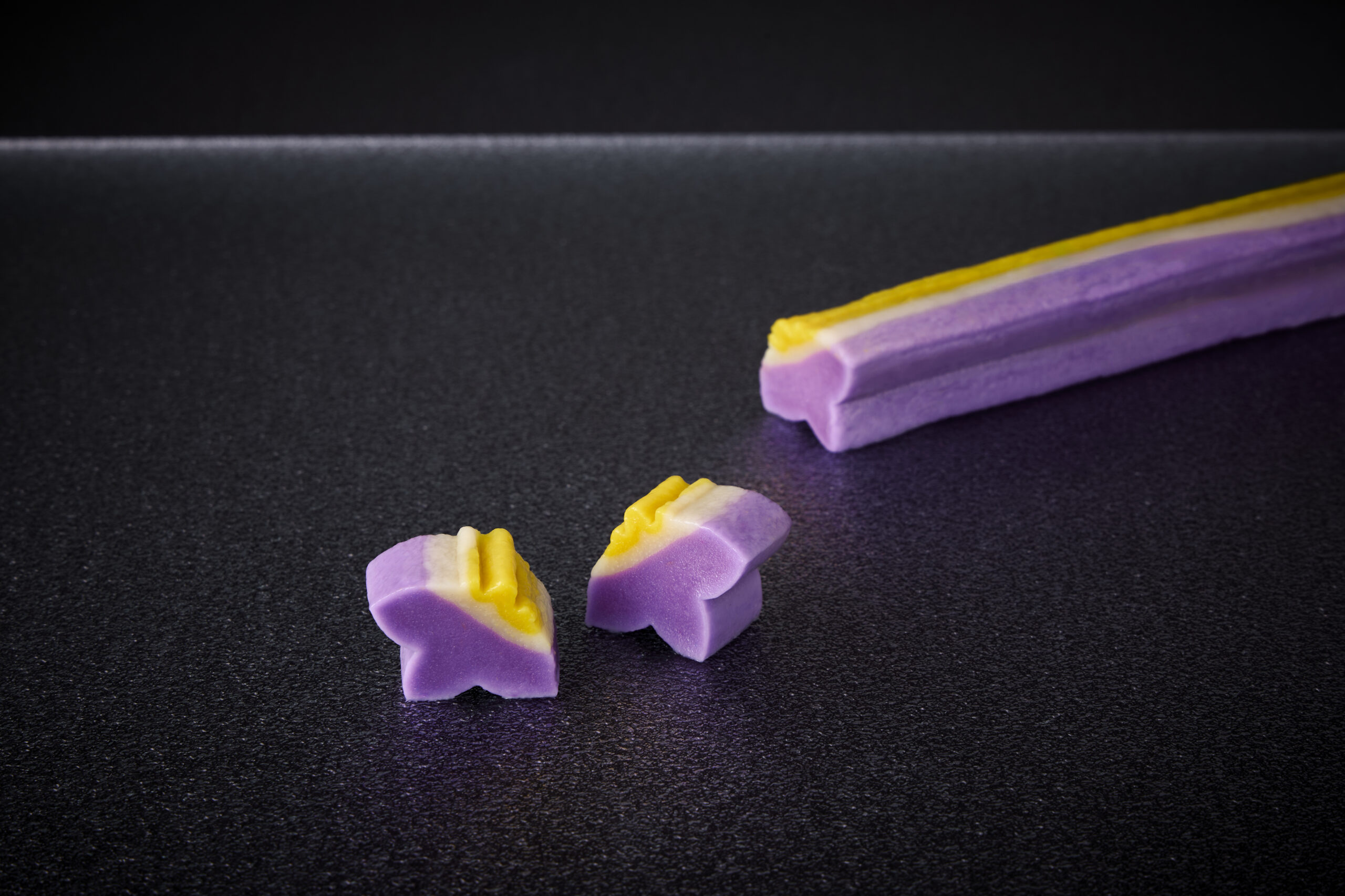 あやめ麸（紫）