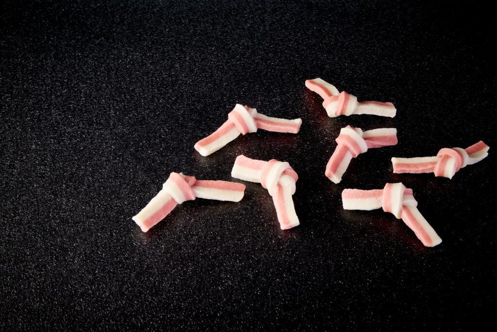 結び麸（紅白）